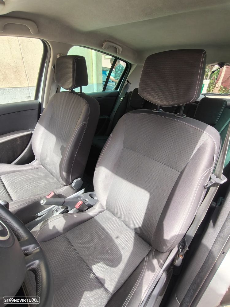 Renault Clio 1.5 dCi Dynamique S - 7