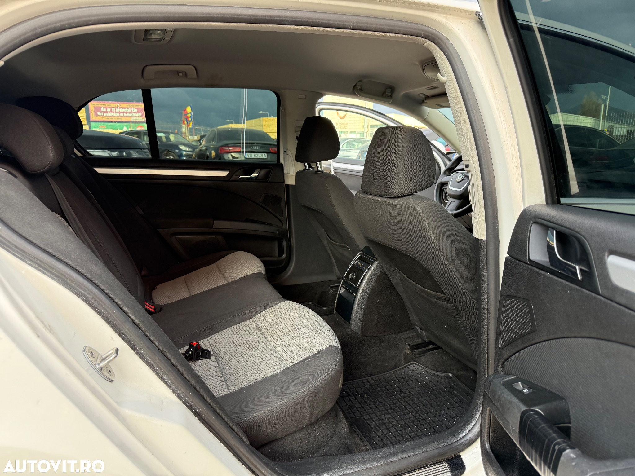 Skoda Superb 1.9 TDI Comfort - 8