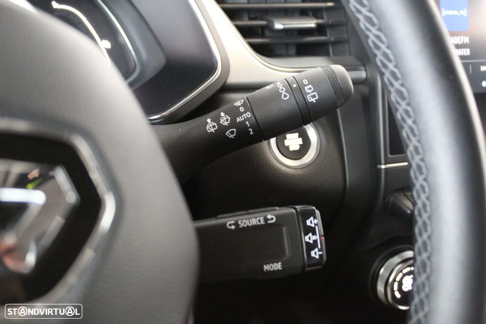 Renault Captur 1.0 TCe Techno Bi-Fuel - 14