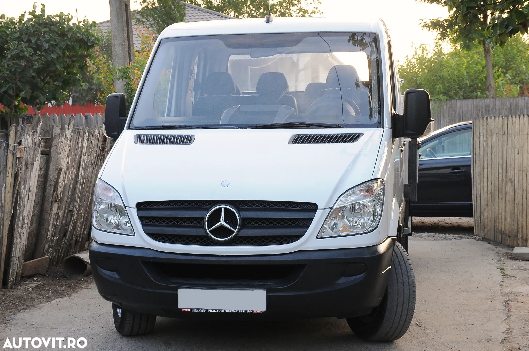 Mercedes-Benz Sprinter - 1