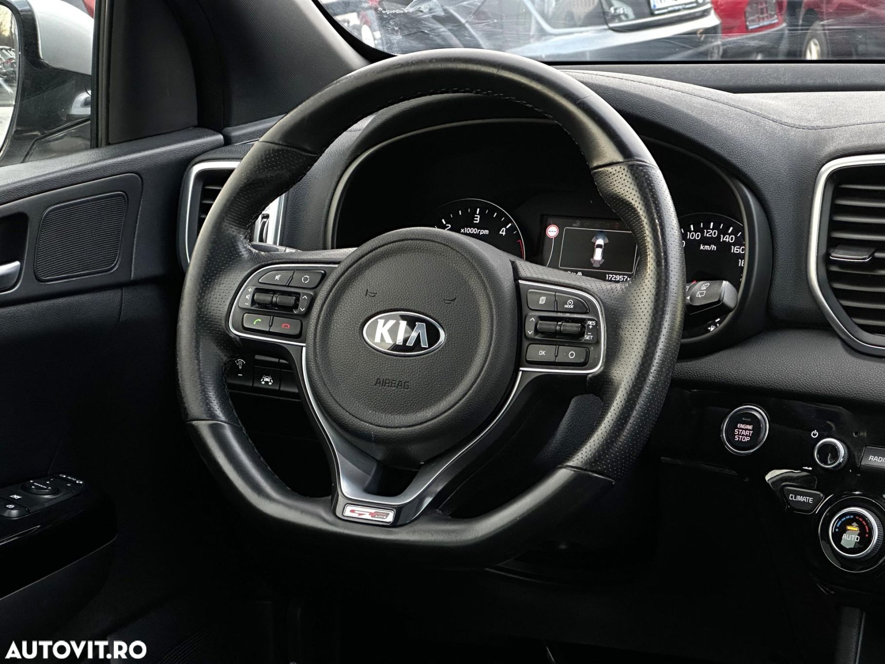 Kia Sportage - 10