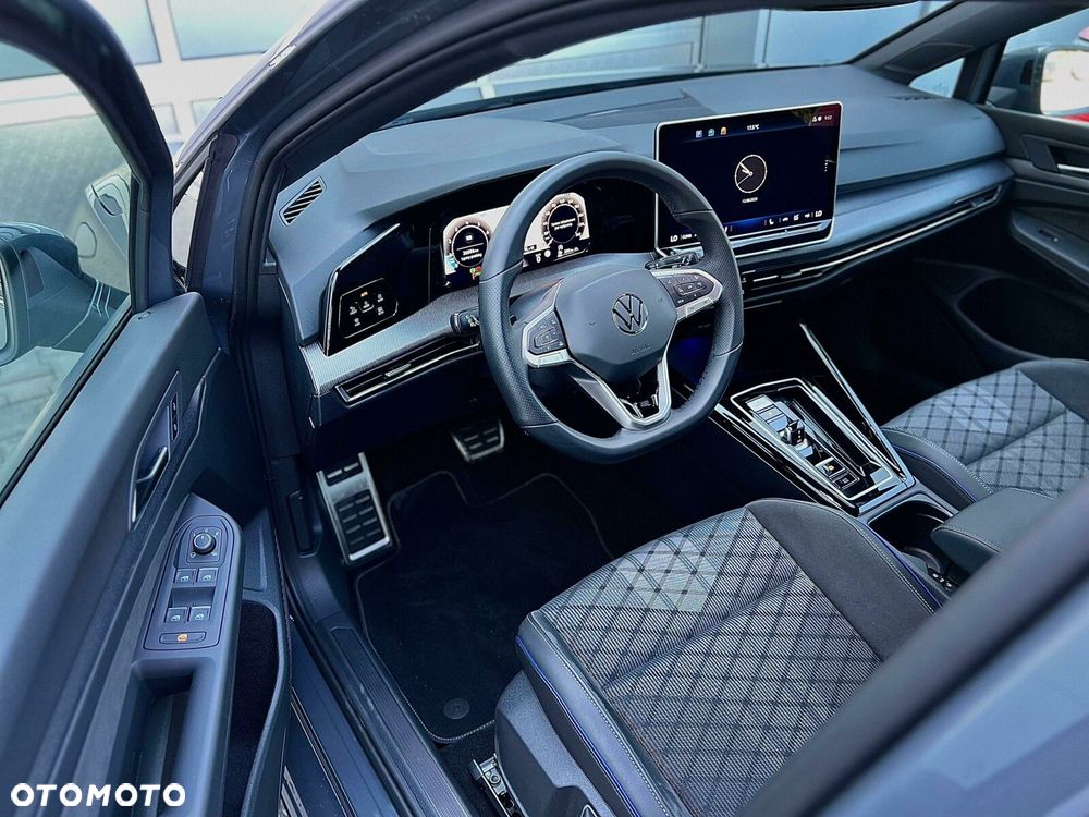 Volkswagen Golf - 9
