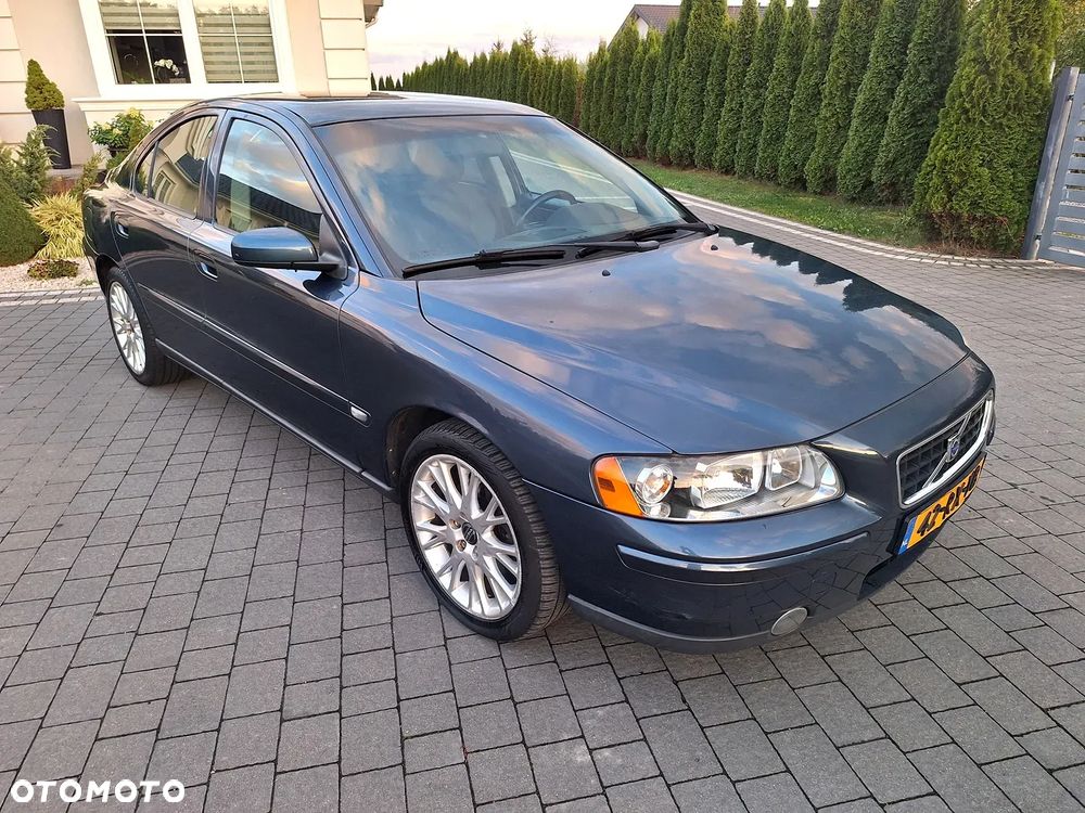 Volvo S60 2.4 Momentum - 5