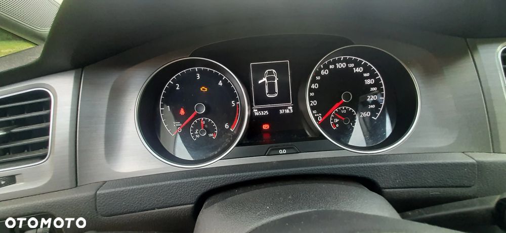 Volkswagen Golf 1.6 TDI DPF Trendline - 11