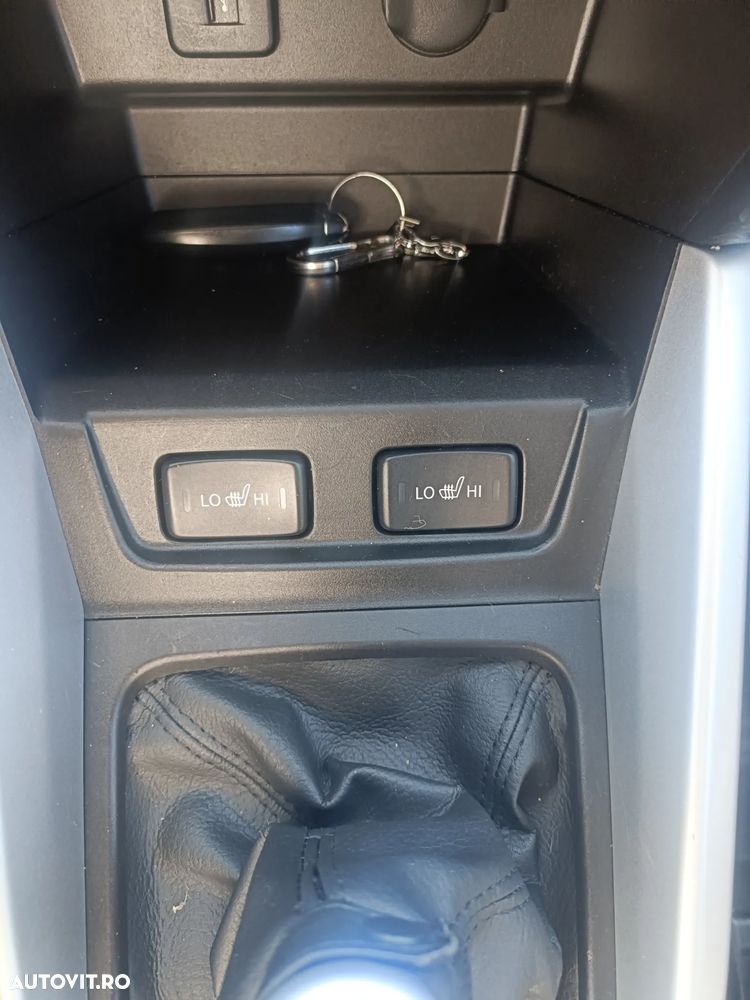 Suzuki Vitara 1.6 DDIS 4X4 Luxus - 10