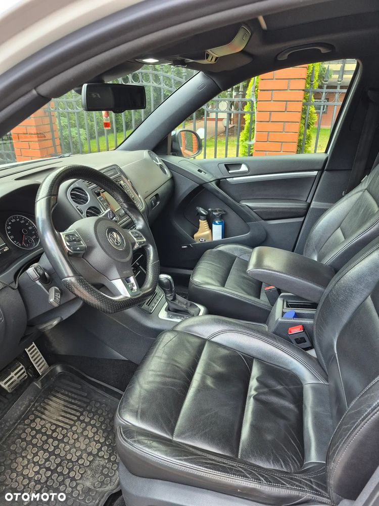 Volkswagen Tiguan 2.0 TDI 4Mot Perfectline R-Style DSG - 9