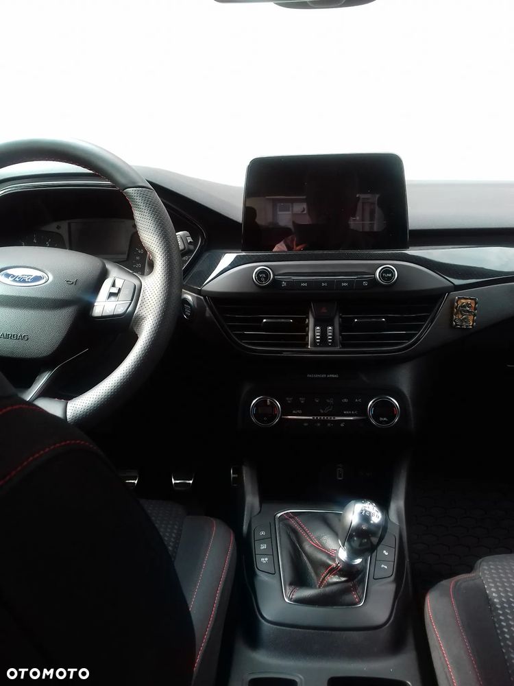 Ford Focus 1.0 EcoBoost ST-Line ASS - 5
