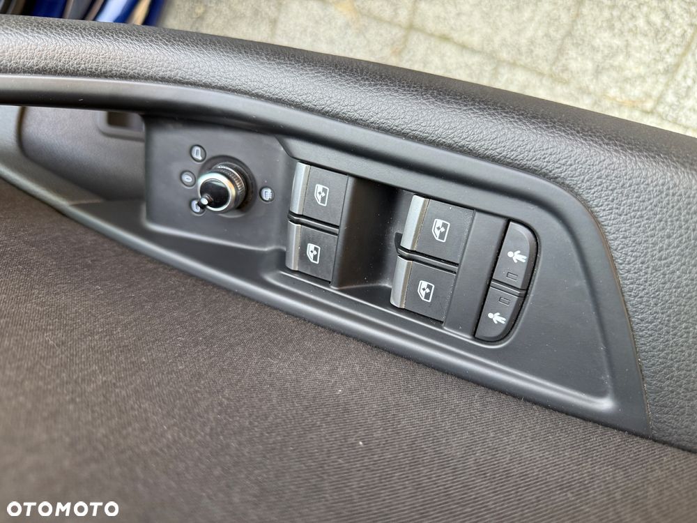 Audi A4 Limousine 35 TDI S tronic - 24