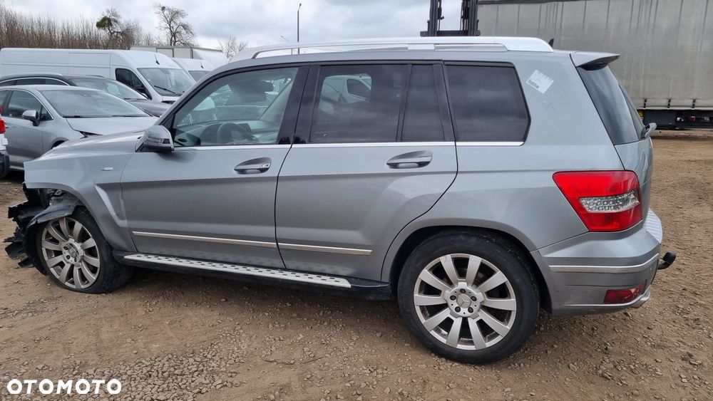Mercedes-Benz GLK 220 CDI DPF BlueEFFICIENCY 7G-TRONIC SPORT EDITION - 10