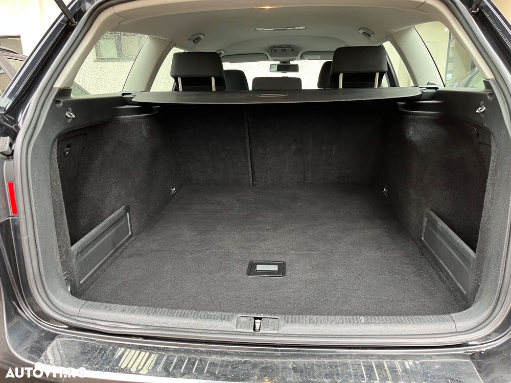 Volkswagen Passat 2.0 TDI DSG Comfortline - 19