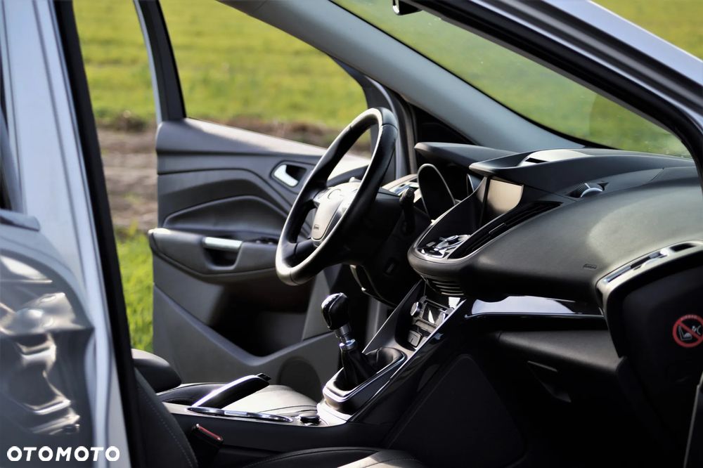 Ford Kuga - 21