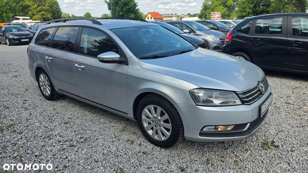 Volkswagen Passat 2.0 Blue TDI SCR Comfortline - 9