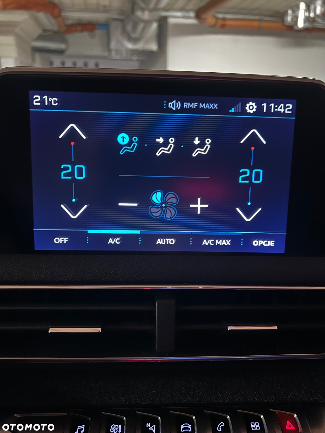 Peugeot 3008 2.0 BlueHDi Allure S&S - 29