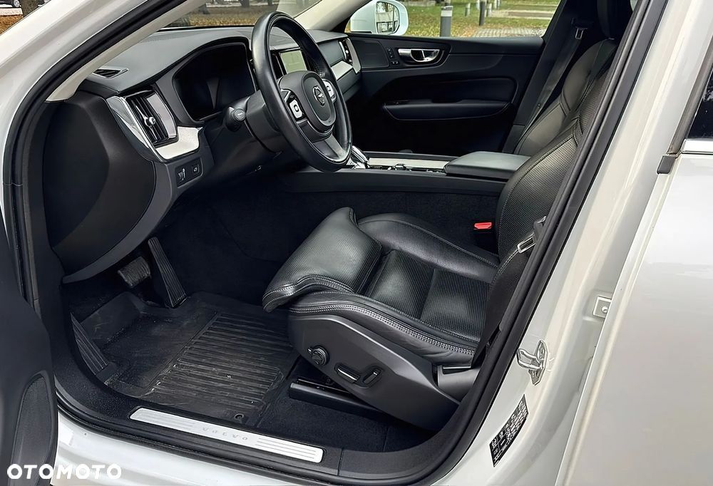Volvo XC 60 B4 D AWD Geartronic Inscription - 10