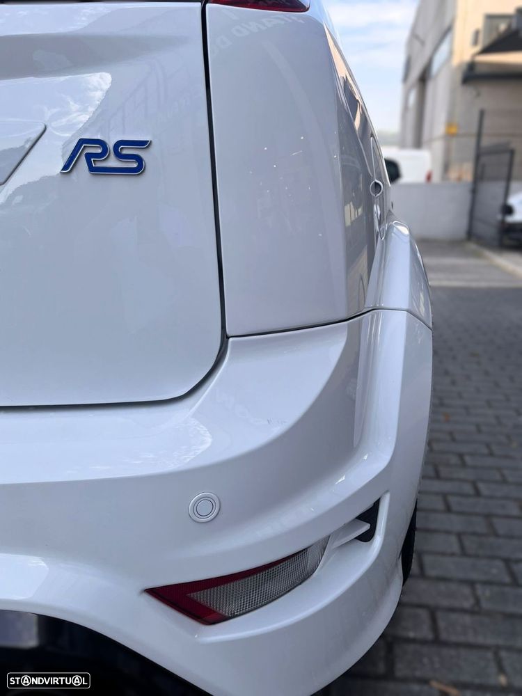 Ford Focus 2.5 T RS - 18