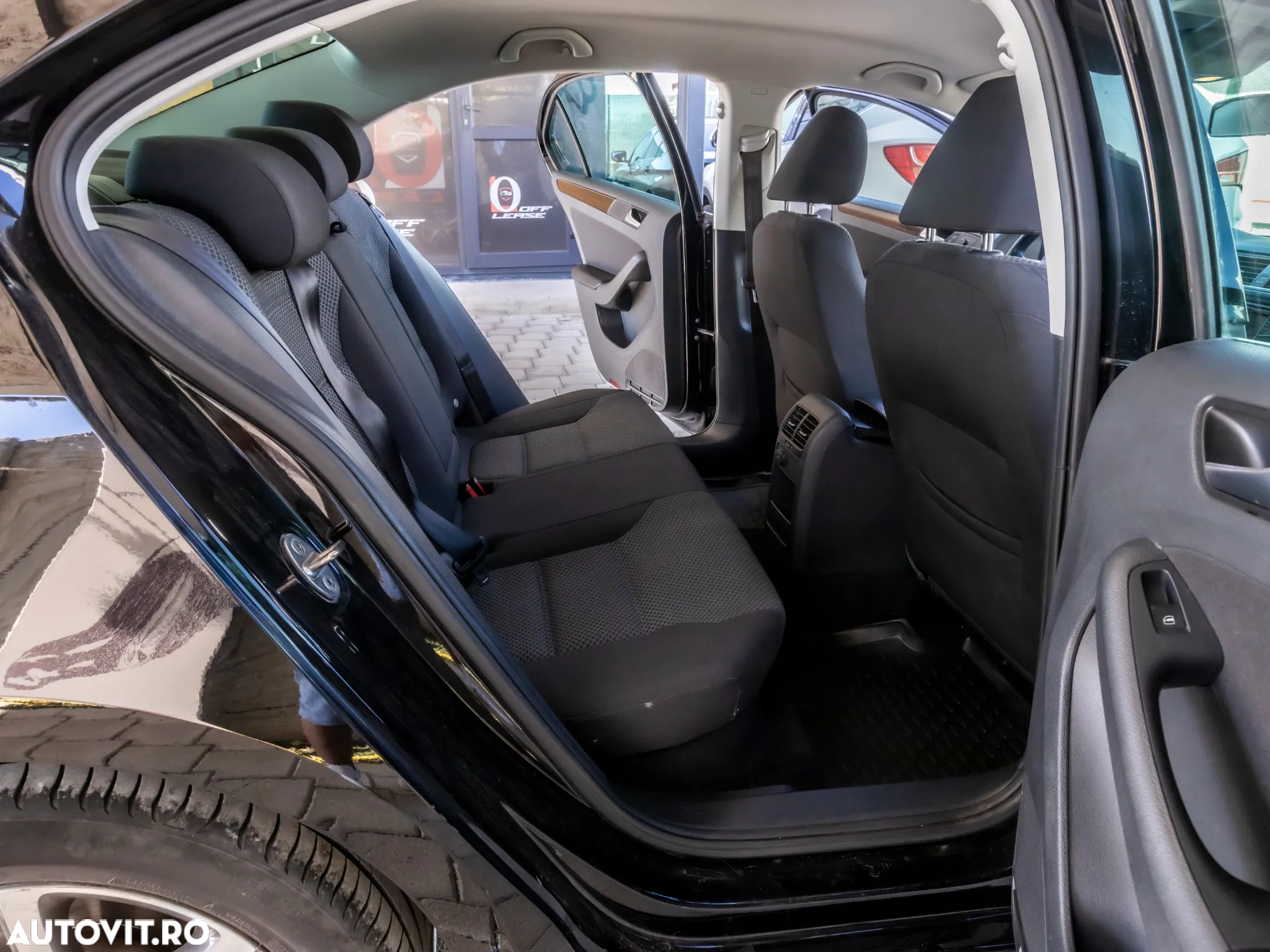 Volkswagen Jetta 1.2 TSI Trendline - 6