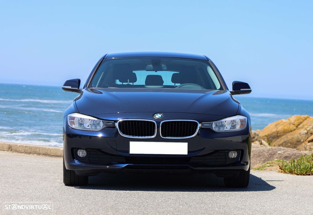 BMW 320 d ED Line Luxury Auto - 4