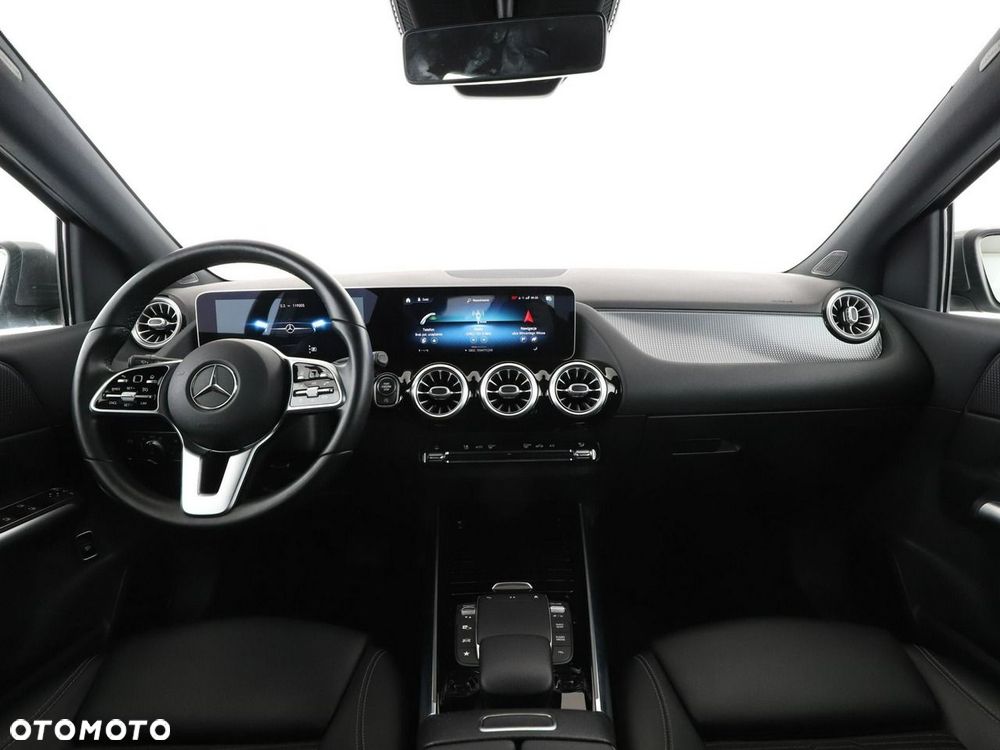 Mercedes-Benz Klasa B 180 7G-DCT Progressive - 16