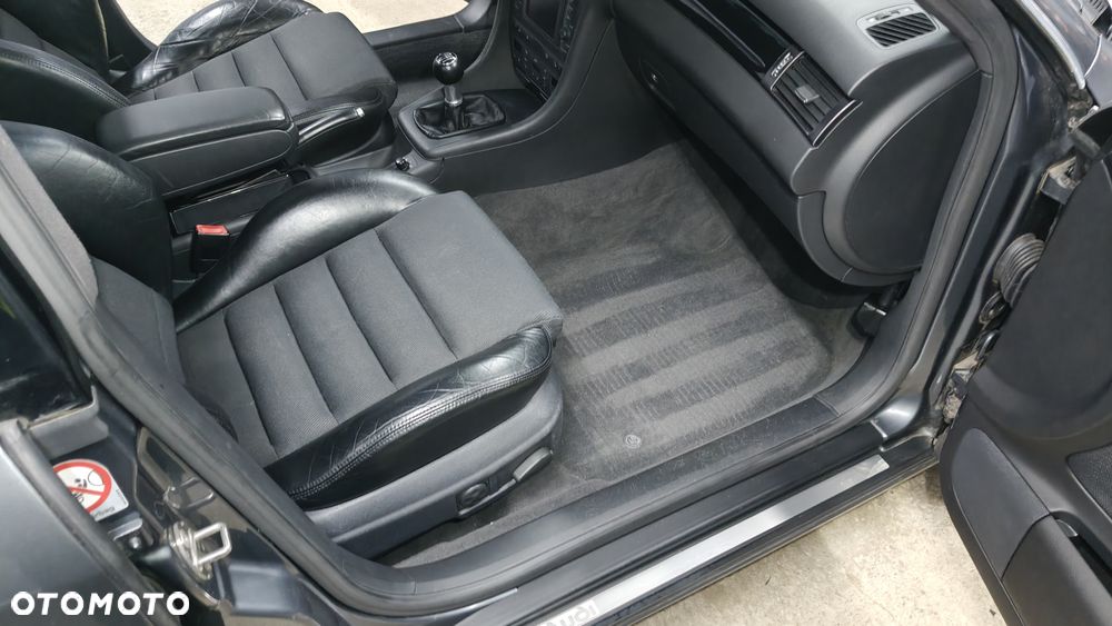 Audi A6 ver-a6-2-7t-quattro - 30