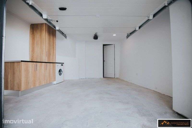 Moradia no centro histórico com garagem - Grande imagem: 2/12