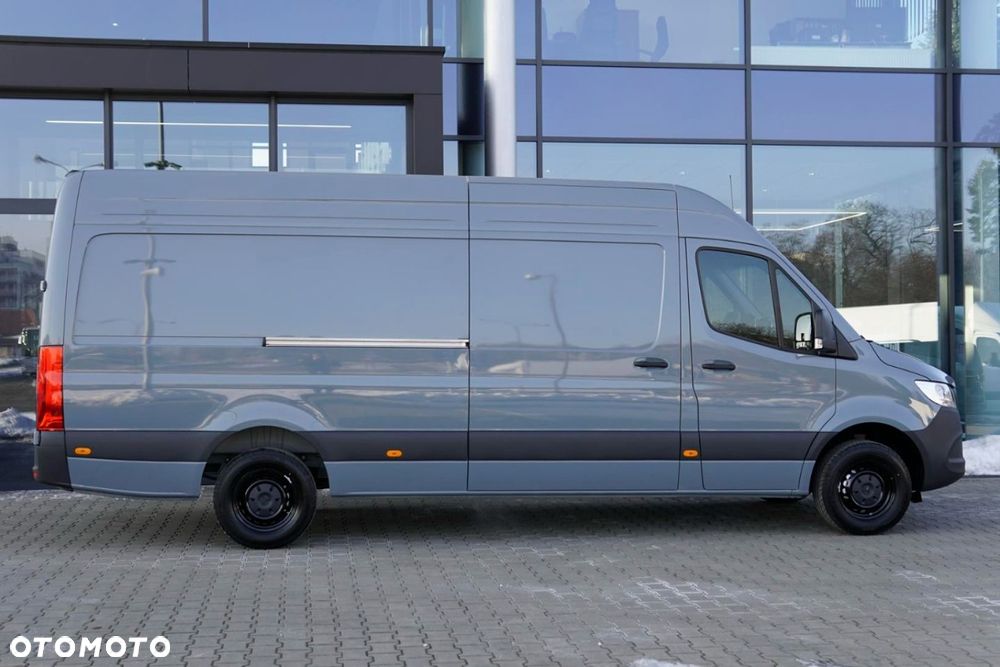 Mercedes-Benz Sprinter - 8