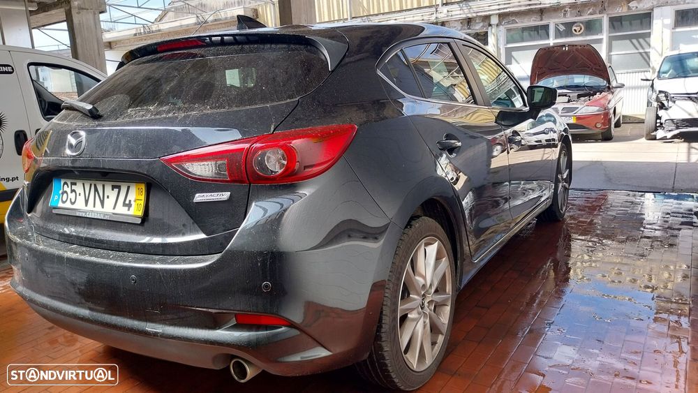 Mazda 3 Hatchback 1.5 Sky-D Excellence Navi - 19