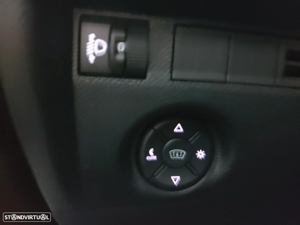 Citroën C4 X 1.2 PureTech Max EAT8 - 31