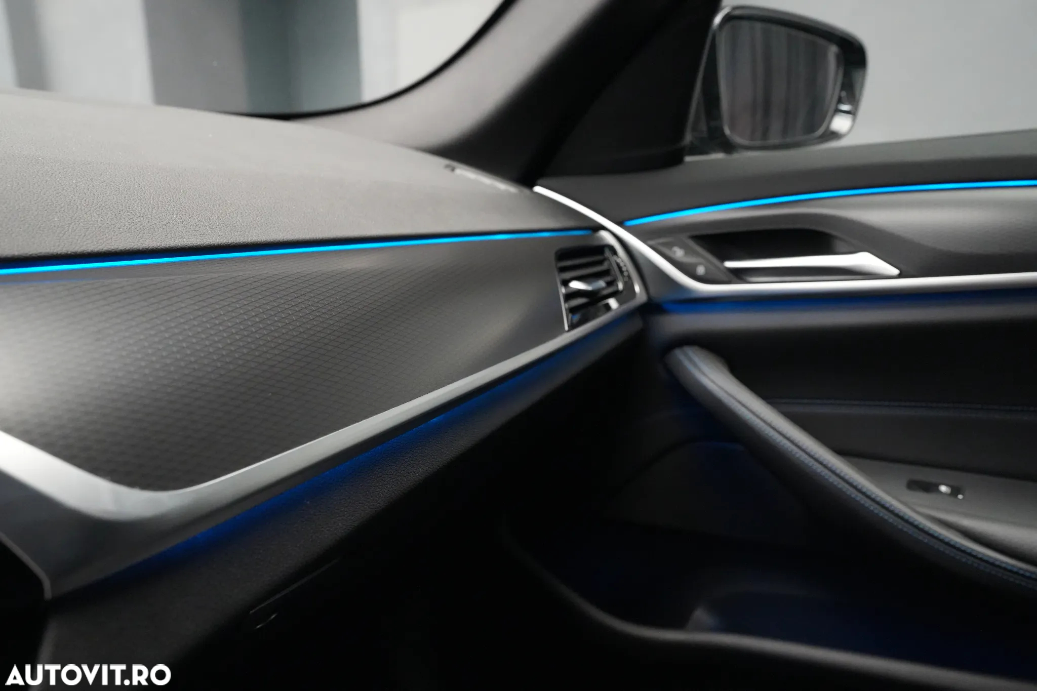 BMW Seria 5 545e xDrive AT PHEV - 24
