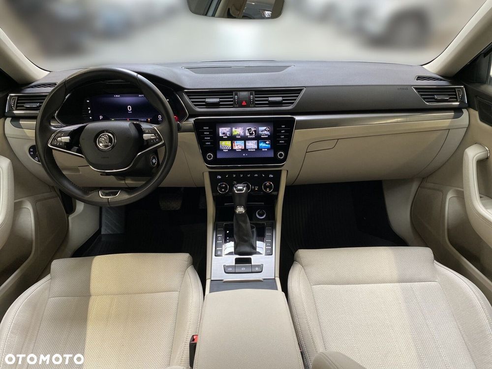 Skoda Superb 2.0 TDI SCR Style DSG - 11