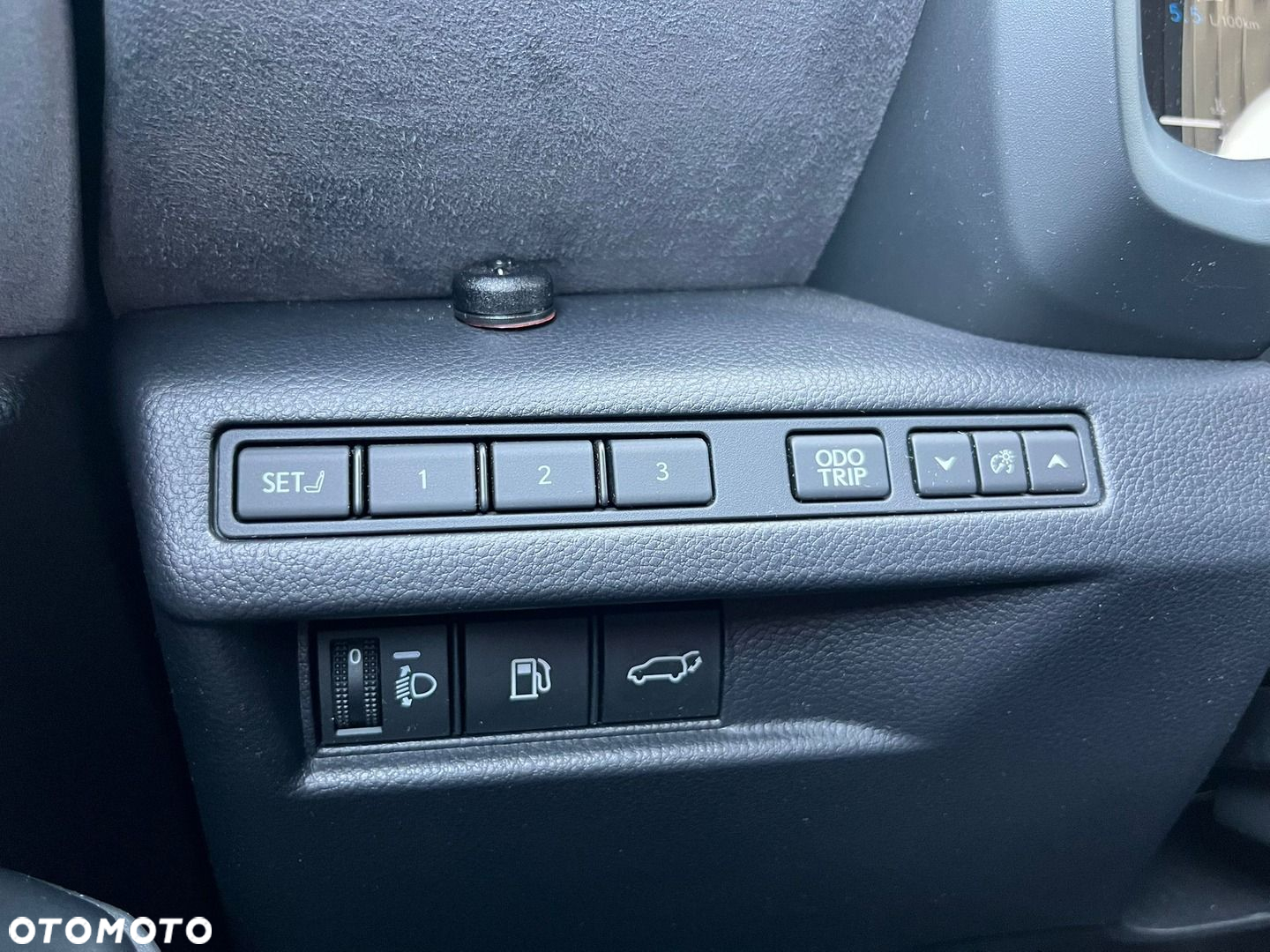 Lexus LBX 1.5 Hybrid Cool - 34