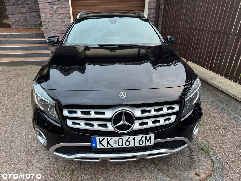 Mercedes-Benz GLA 250 4Matic 7G-DCT Style - 1