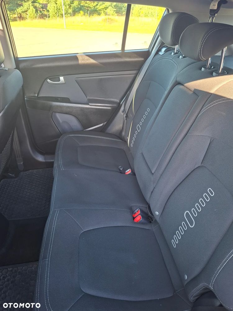 Kia Sportage 1.7 CRDI 2WD Attract - 10