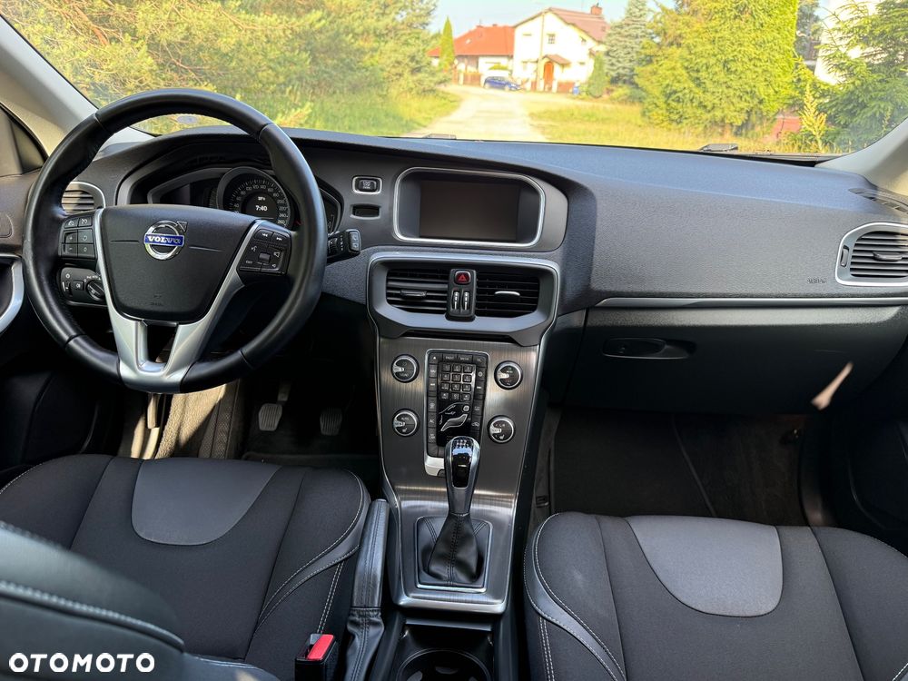 Volvo V40 D2 Momentum - 5