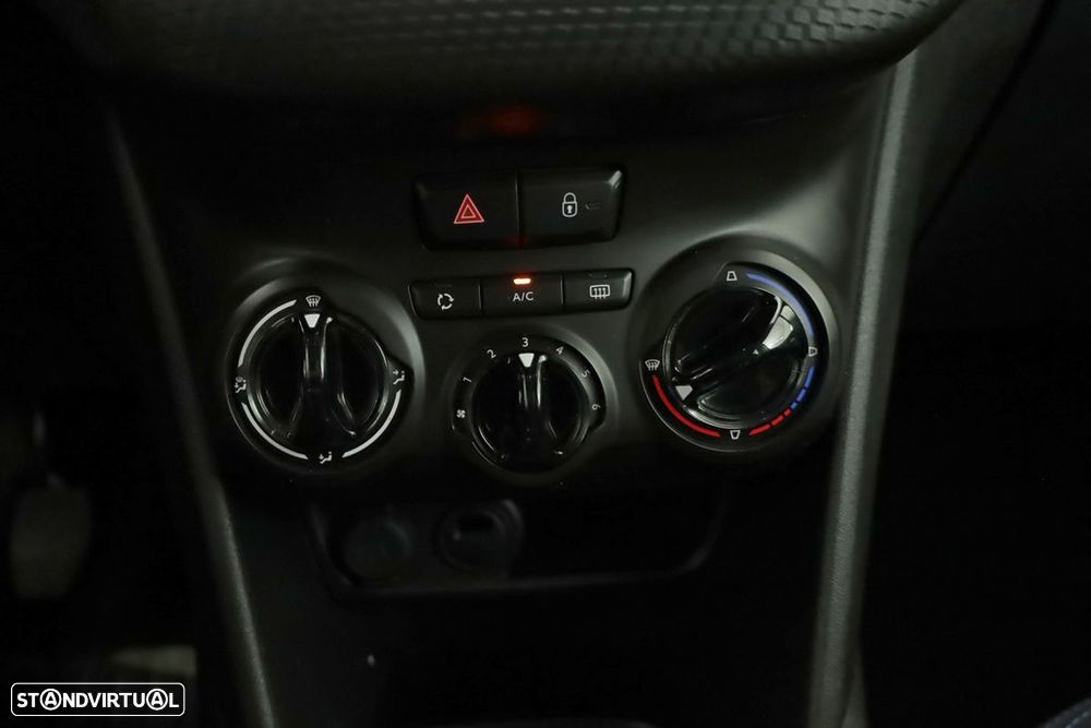 Peugeot 208 1.2 PureTech Signature - 13