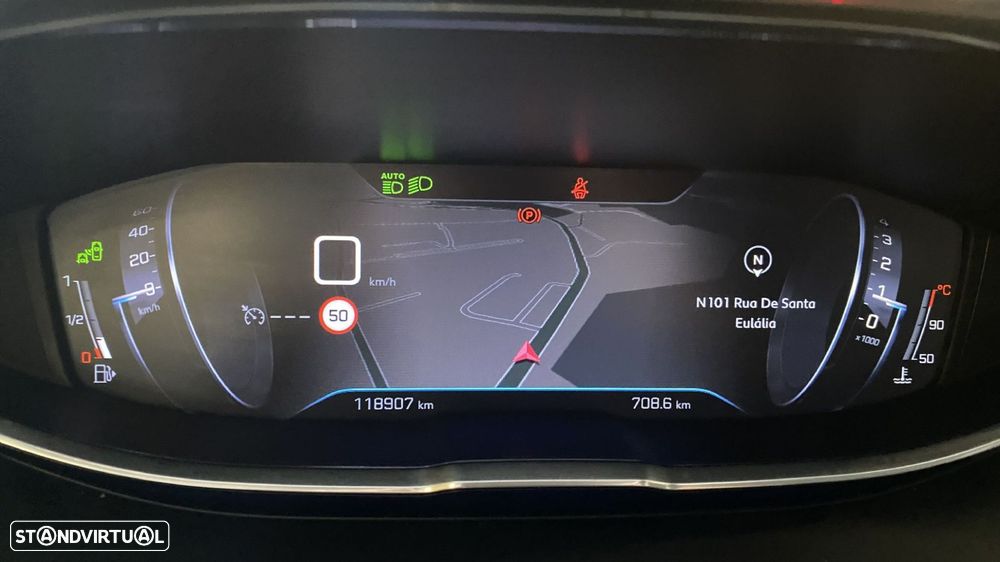 Peugeot 3008 1.5 BlueHDi Allure - 19