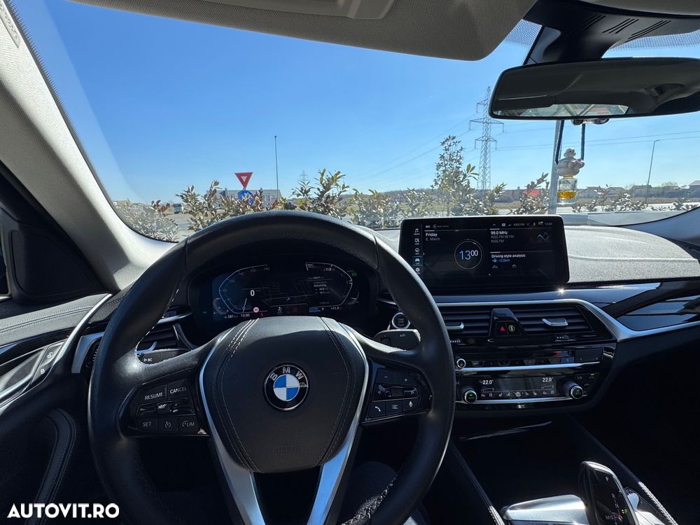 BMW Seria 5 530i xDrive AT MHEV - 7