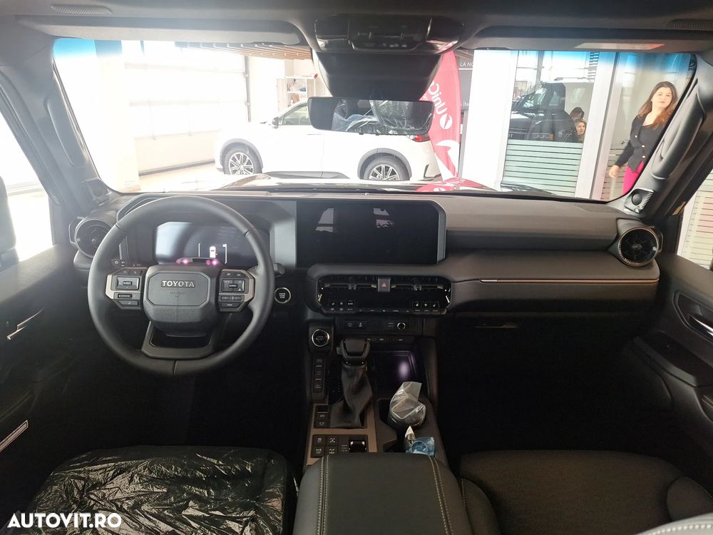 Toyota Land Cruiser 250 2.8l D-4D 204 CP MHEV A/T 7 locuri Luxury - 14