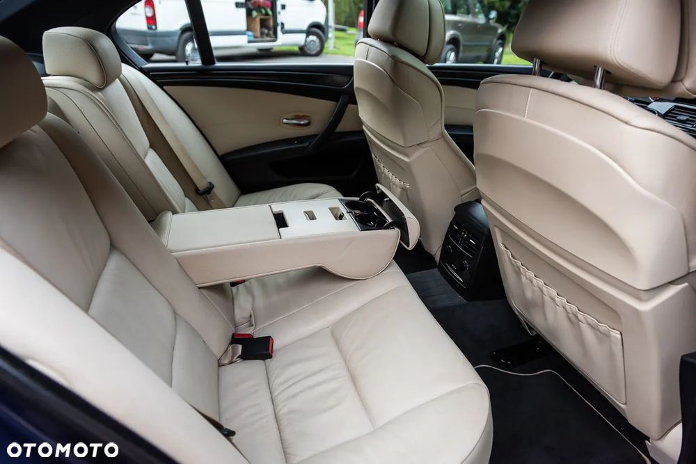 BMW Seria 5 530i Edition Exclusive - 31