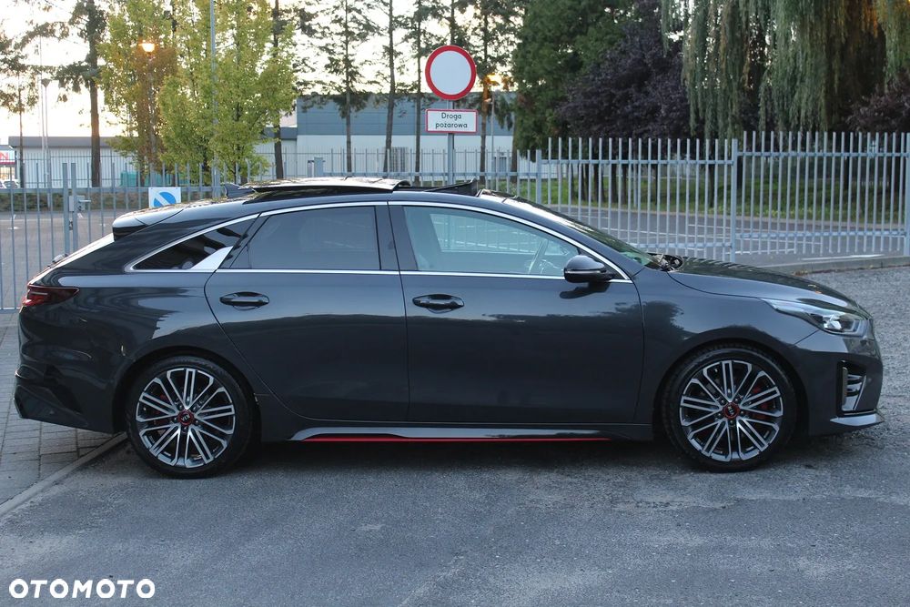 Kia ProCeed 1.6 T-GDI GT DCT - 10