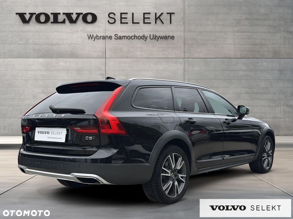 Volvo V90 Cross Country - 7