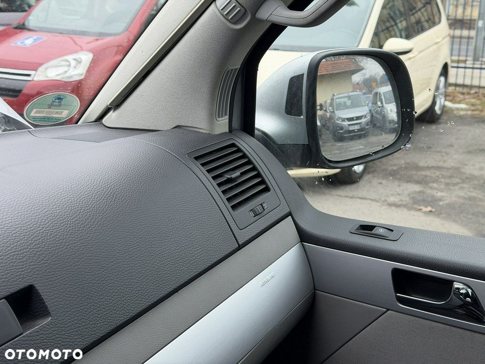 Volkswagen California - 13