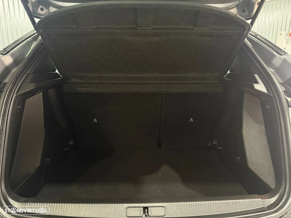 Peugeot 2008 1.5 BlueHDi Active Pack EAT8 - 31