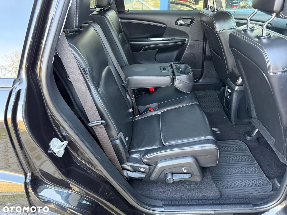 Fiat Freemont 2.0 Multijet Black Code AWD - 24