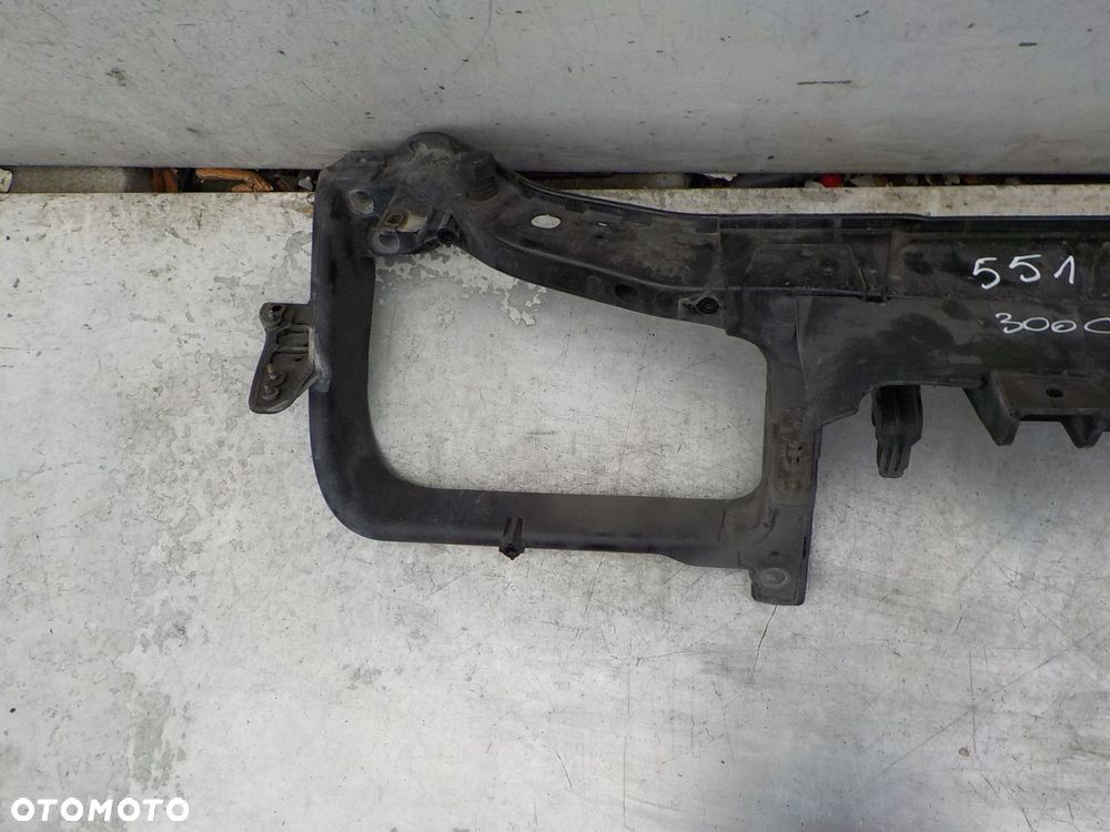 551 CHRYSLER 300 C PAS PRZEDNI BELKA - 7
