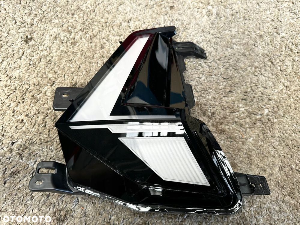 Lampa prawa do jazdy dziennej LED 266009347R Renault Captur II lift - 1