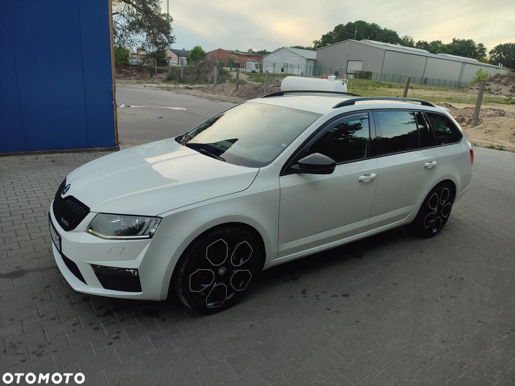 Skoda Octavia Combi 2.0 TDI RS - 3