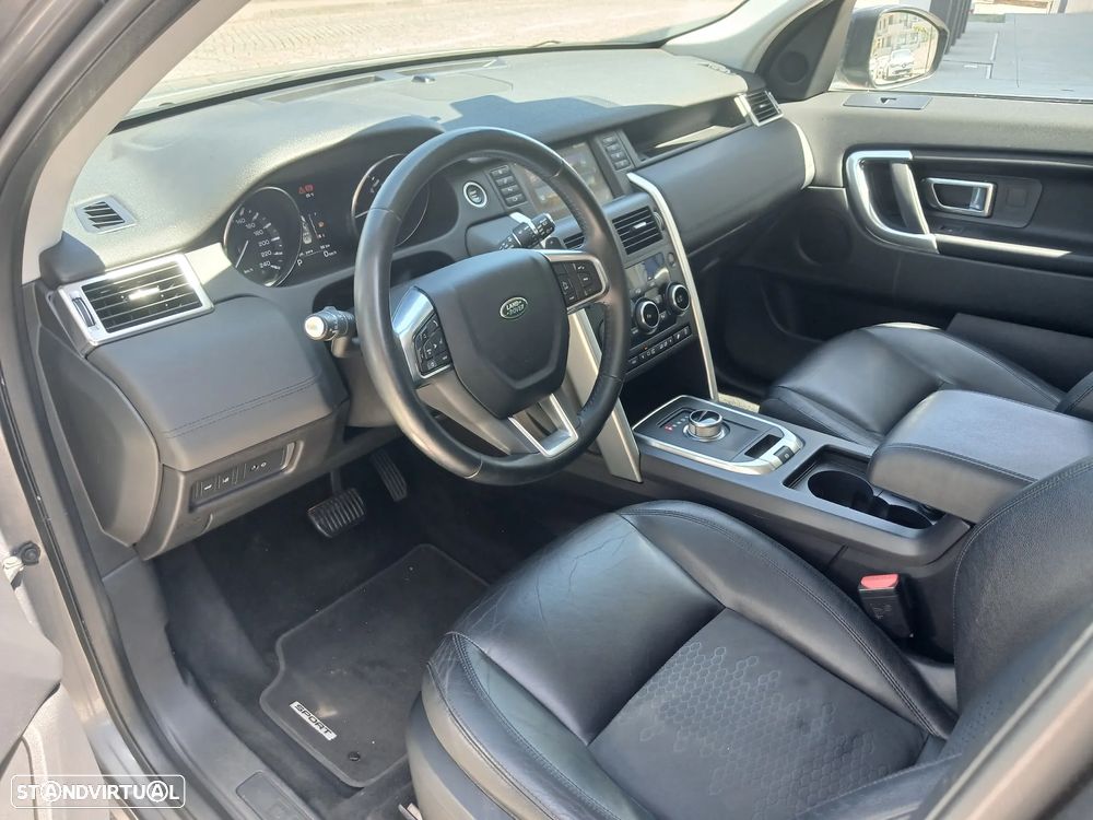 Land Rover Discovery Sport 2.0 TD4 HSE Luxury 7L Auto - 16