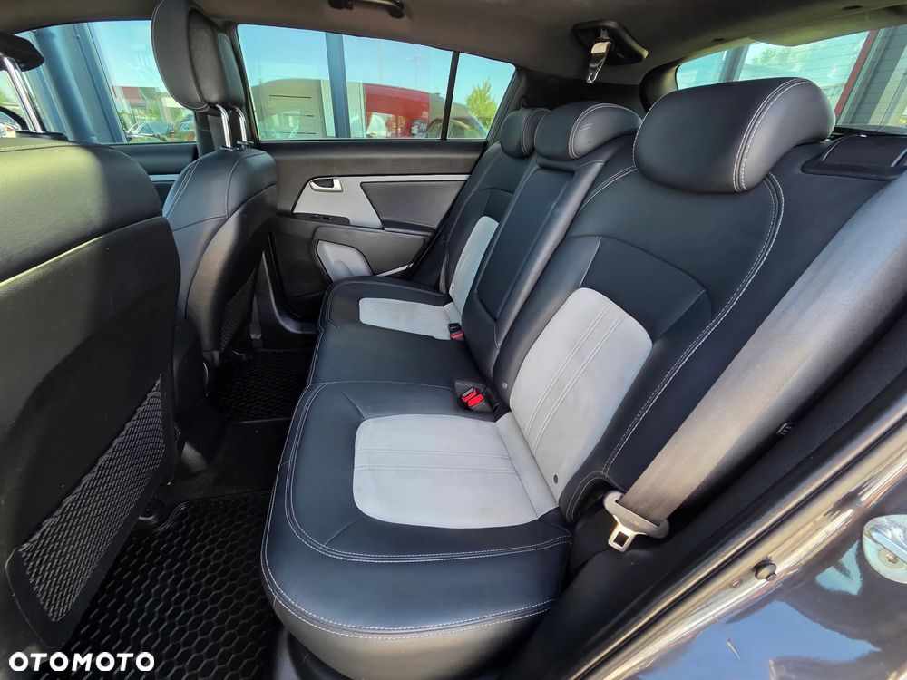 Kia Sportage 1.7 CRDI 2WD Attract - 19