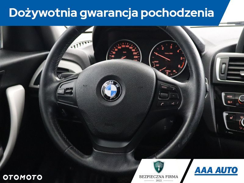 BMW Seria 1 - 21