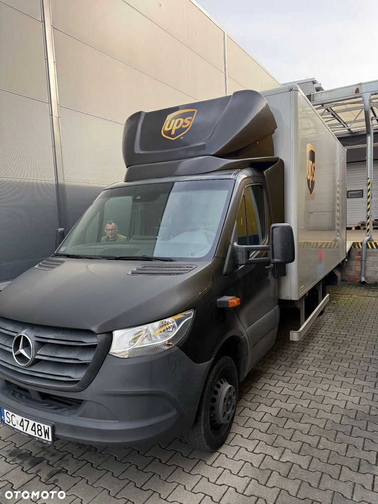 Mercedes-Benz Sprinter - 2